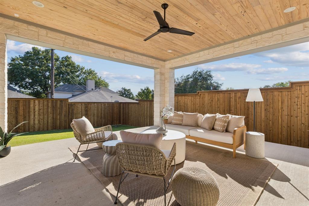 White Rock Bluffs - Residential