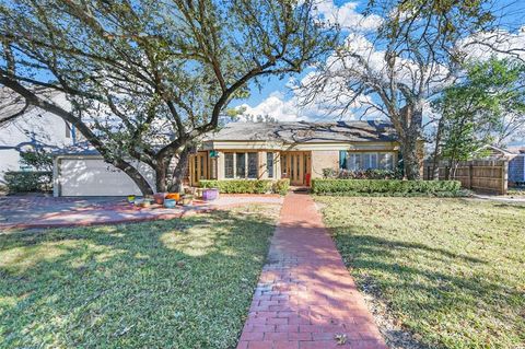 620 Eastwood Avenue Fort Worth TX 76107