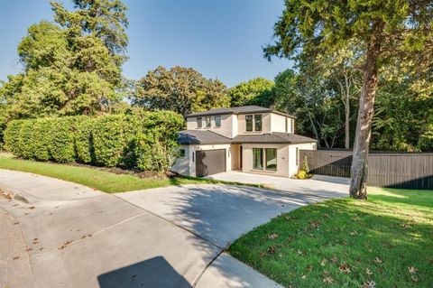 1700 Carriage Creek Drive DeSoto TX 75115