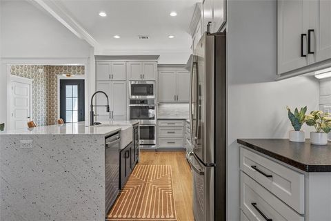 Tiny photo for 132 Cattail Court, Robinson, TX 76706 (MLS # 21194984)