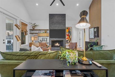 Tiny photo for 132 Cattail Court, Robinson, TX 76706 (MLS # 21194984)