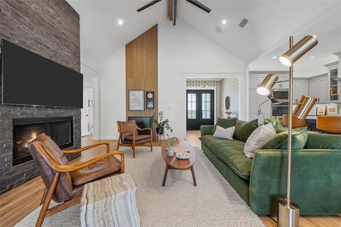 Tiny photo for 132 Cattail Court, Robinson, TX 76706 (MLS # 21194984)