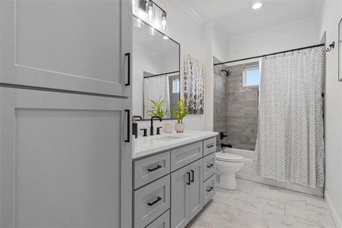 Tiny photo for 132 Cattail Court, Robinson, TX 76706 (MLS # 21194984)