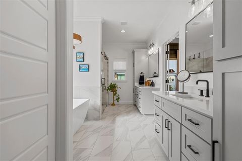 Tiny photo for 132 Cattail Court, Robinson, TX 76706 (MLS # 21194984)