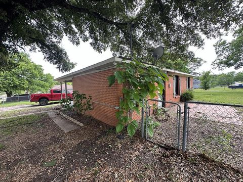 A home in Crandall