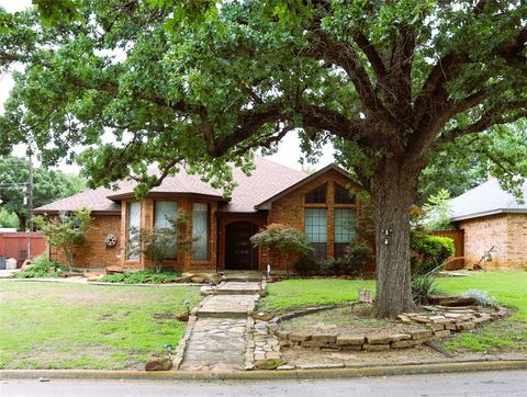 722 Highview Lane Grapevine TX 76051