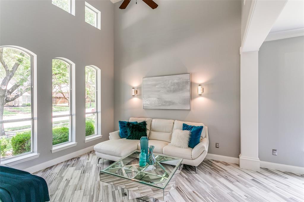 4489 Mira Vista Drive
