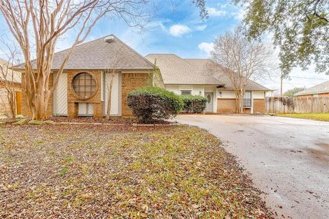 Photo of 5629 Guadalajara Drive, North Richland Hills, TX 76180 (MLS # 21331466)