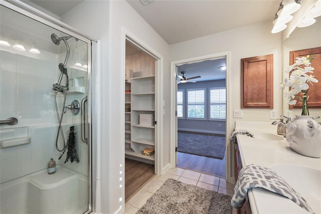 Frisco Lakes By Del Webb Villa - Residential