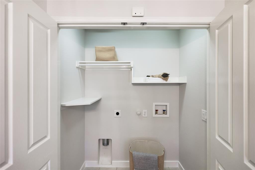 Frisco Lakes By Del Webb Villa - Residential