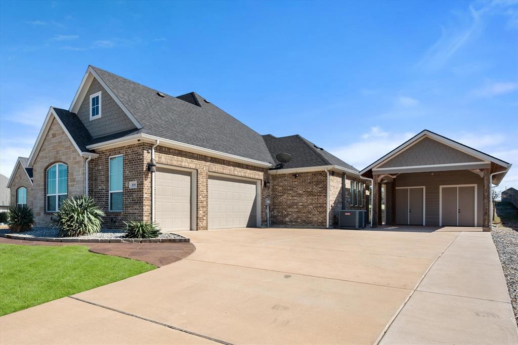 850 San Saba E