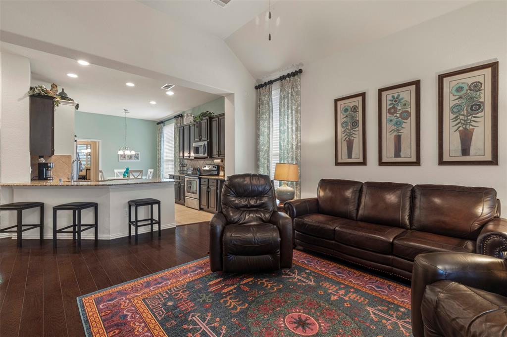 8012 Vista Creek Lane