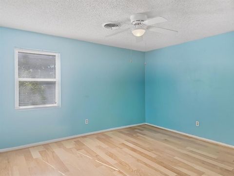 Tiny photo for 607 S Wieser Street, Hamilton, TX 76531 (MLS # 21101428)