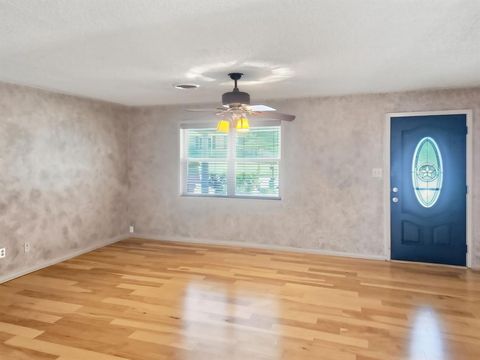 Tiny photo for 607 S Wieser Street, Hamilton, TX 76531 (MLS # 21101428)