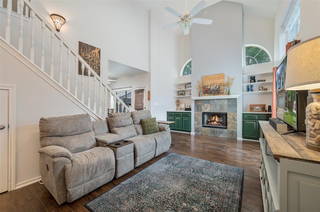 4132 1 Place Lane