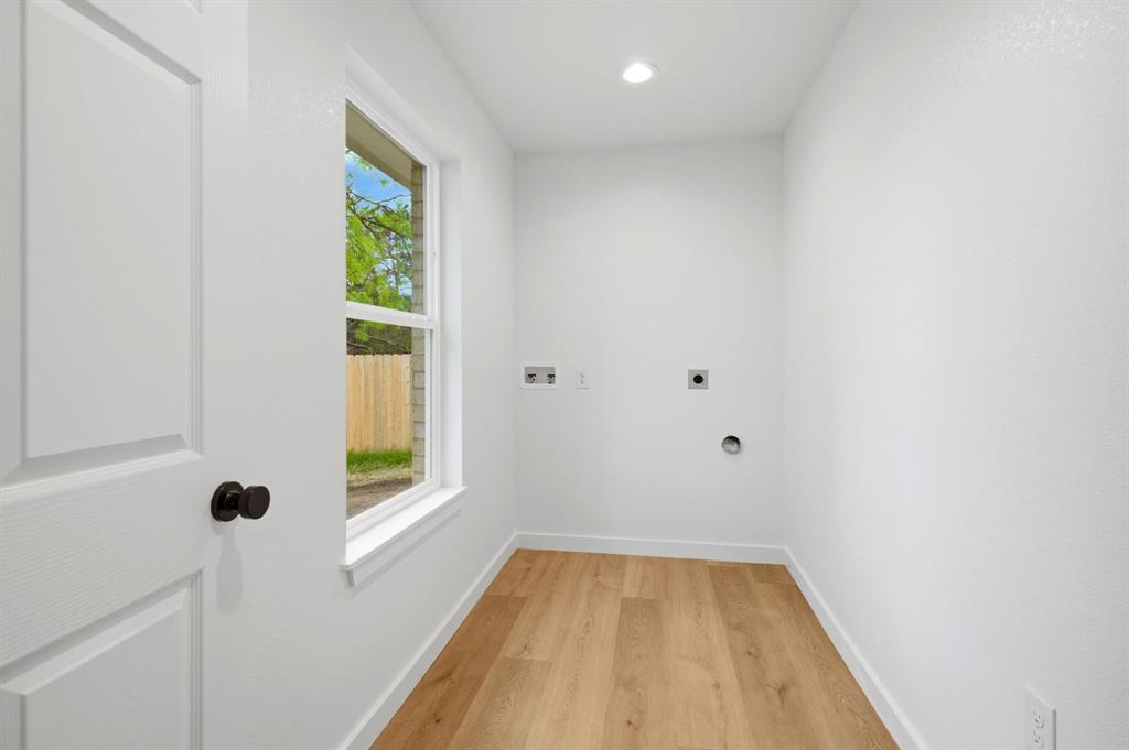 NORTH VILLAGE - BAIRD - Residential