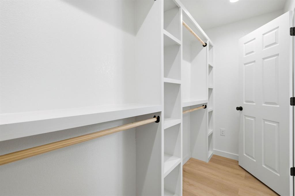 NORTH VILLAGE - BAIRD - Residential