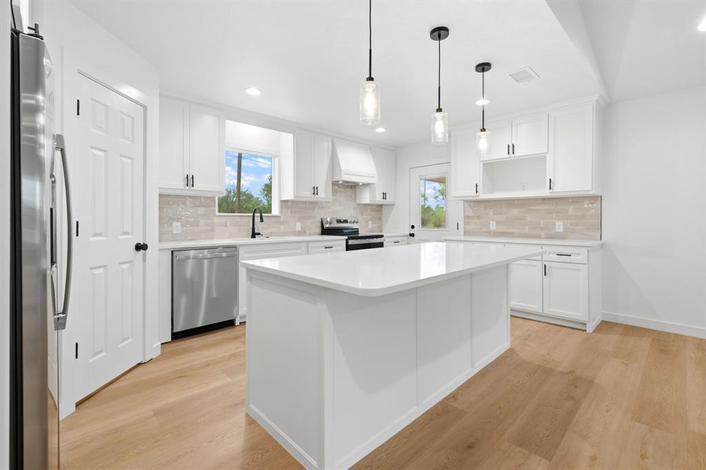 NORTH VILLAGE - BAIRD - Residential