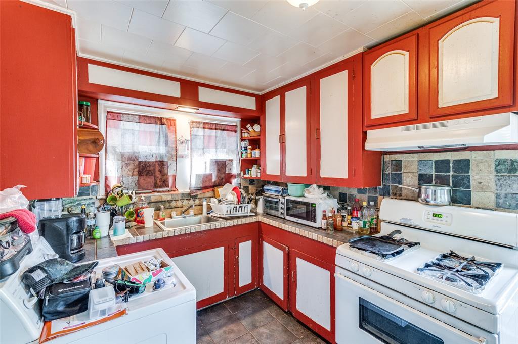 Hampton Square - Residential