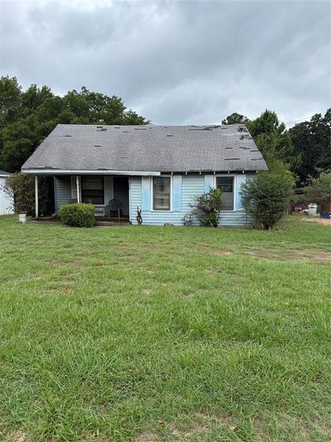 829 N Prairieville Street Athens TX 75751