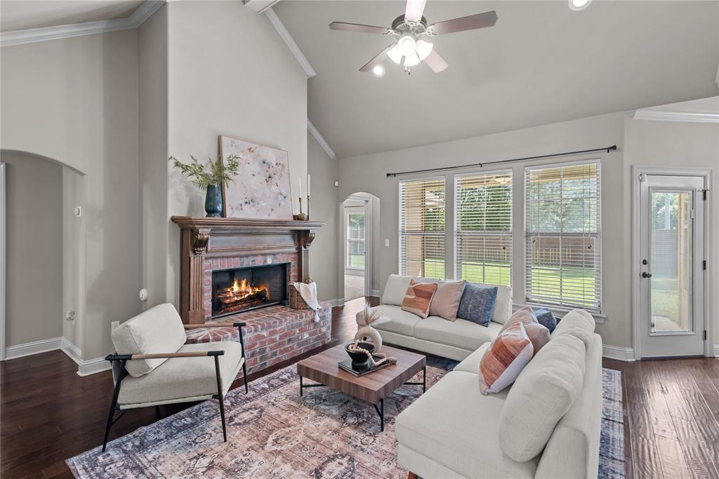 1200 Dry Creek