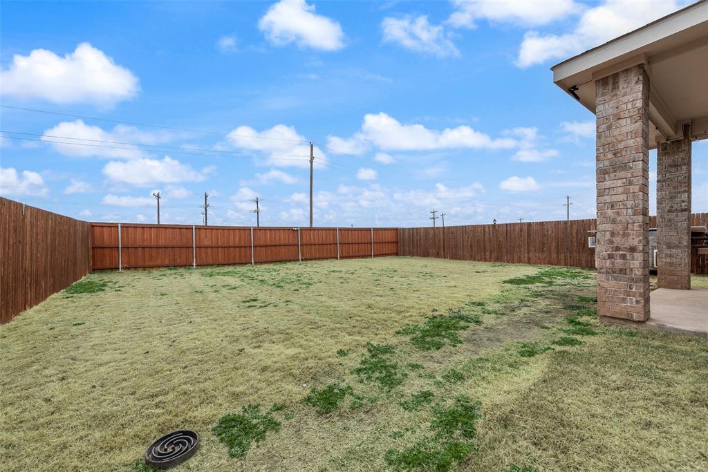 3208 Apple Creek Avenue