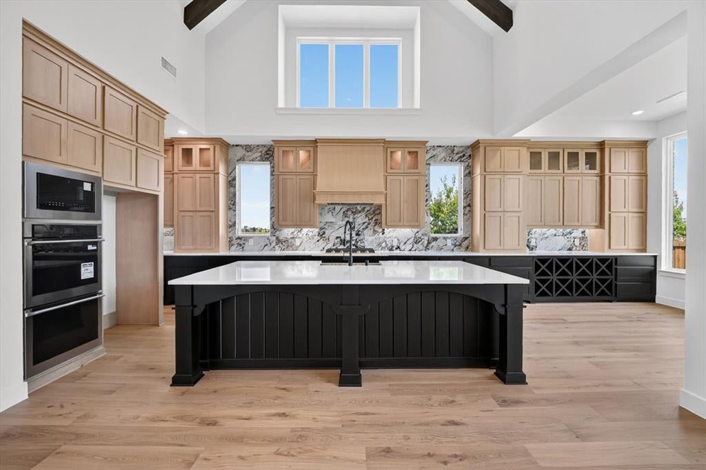 2600 Paddington Drive
