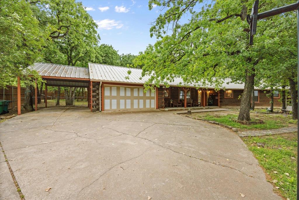 502 Western Hills Trail