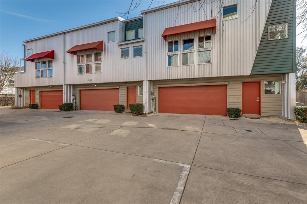 Hawthorne Street Twnhms - Residential