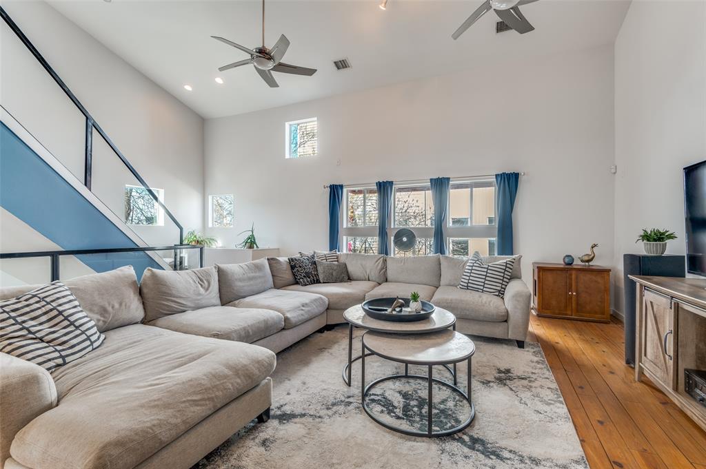 Hawthorne Street Twnhms - Residential