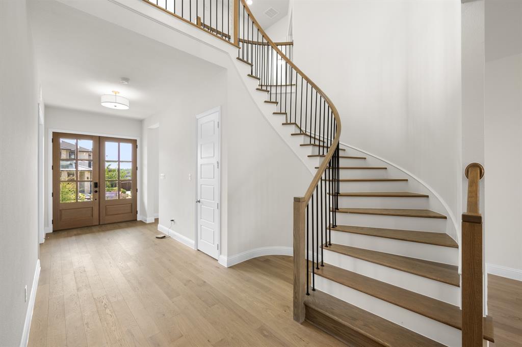2017 Grey Birch Place