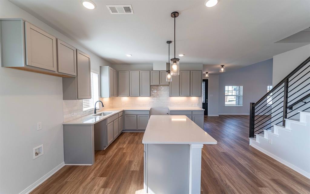 1800 Acorn Creek Circle
