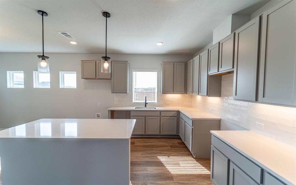 1800 Acorn Creek Circle