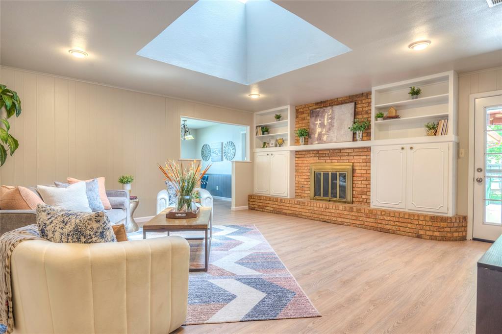 1803 W Cedar Elm Drive