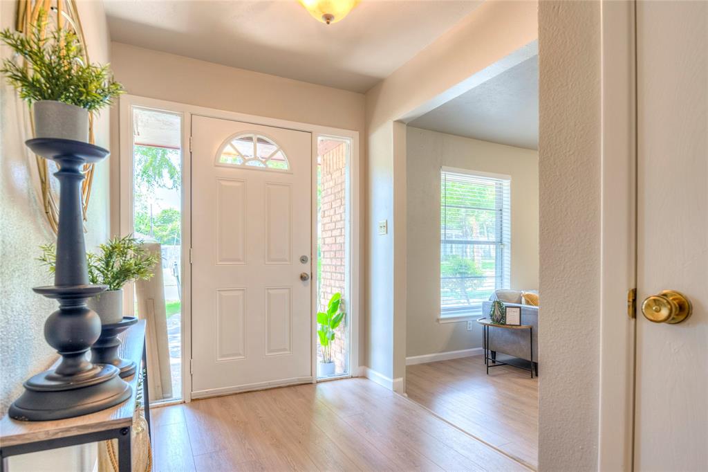 1803 W Cedar Elm Drive