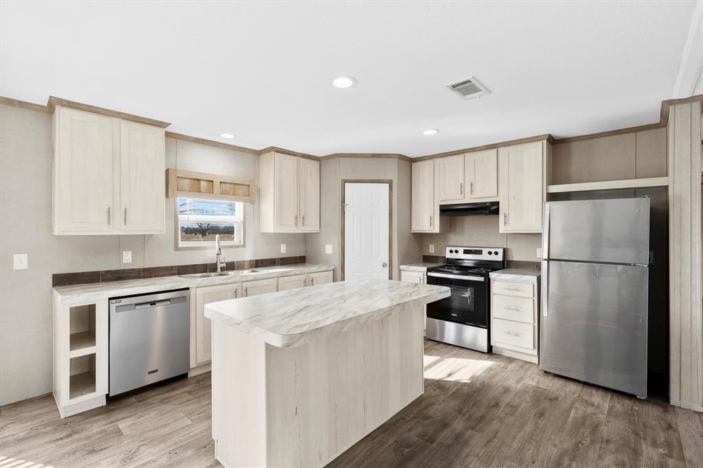 4932 County Road 4502