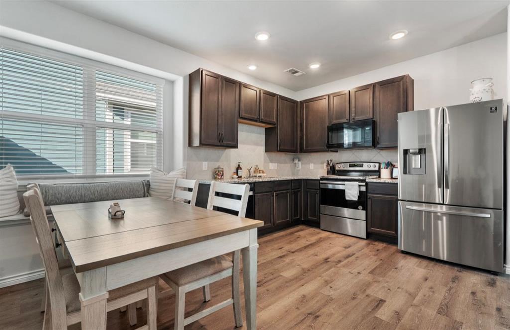 5536 Topwater Trail