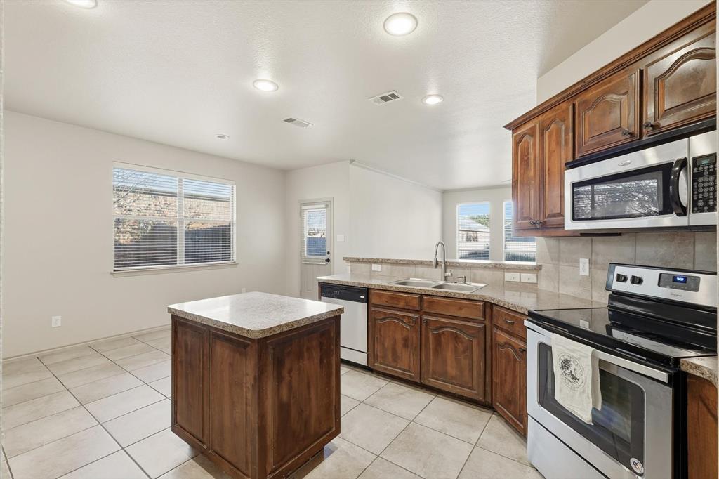 Meadows at Hickory Creek - Residential Lease