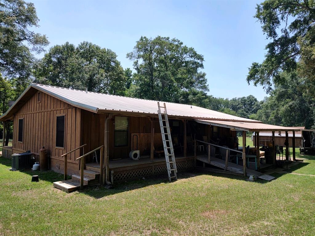 1061 CR 1807 4 ACRES