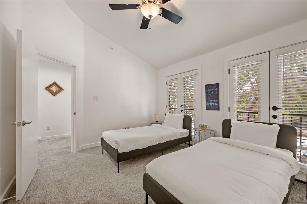 3320 Douglas Ave - Residential