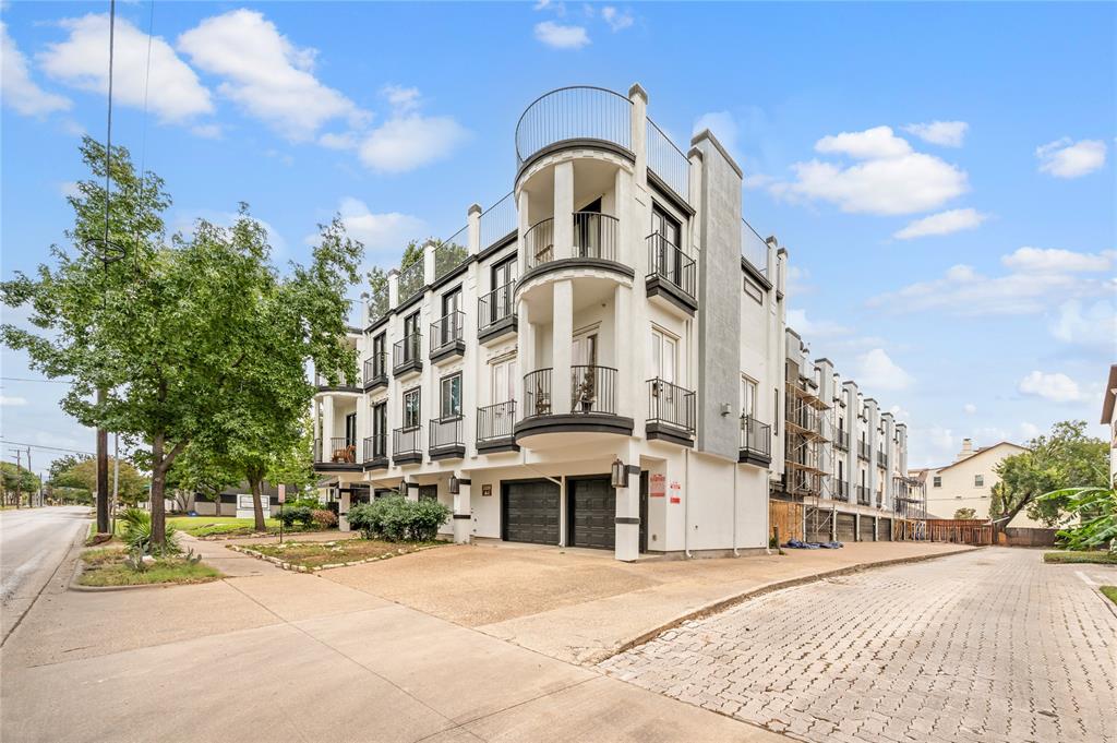 3320 Douglas Avenue C