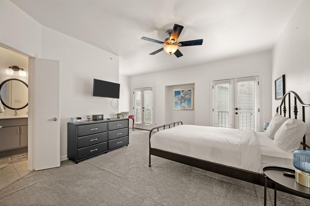 3320 Douglas Ave - Residential