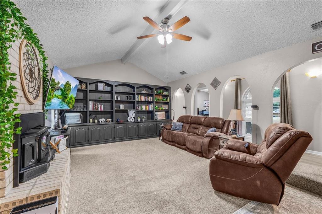 1004 Mockingbird Street