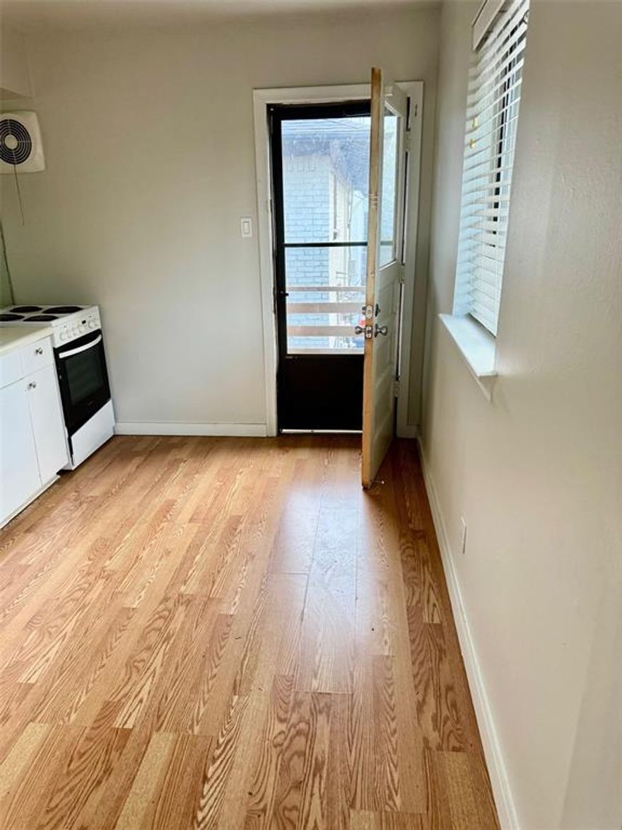 This upgraded, very well-maintained 1-bedroom, 1-bathroom end unit offers 700 sq. ft. of living space in a quiet, 8-unit community. This apartment features central heating and cooling, all appliances included, and free on-site laundry facilities for added convenience.

Interior highlights include hardwood, tile, and laminate flooring throughout (no carpet) along with a spacious kitchen and living room that comfortably accommodate a dining table. A private rear staircase provides a separate entrance, and an assigned, covered parking space is included.

Located in the heart of Oak Lawn between Highland Park and Uptown, this apartment is in very close proximity to museums, libraries, grocery stores, shopping, and an array of dining and entertainment options. Secure this rare opportunity to secure an apartment in the center of it all!