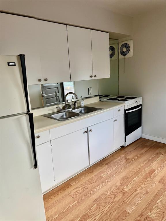 Oak Lawn - Residential Lease