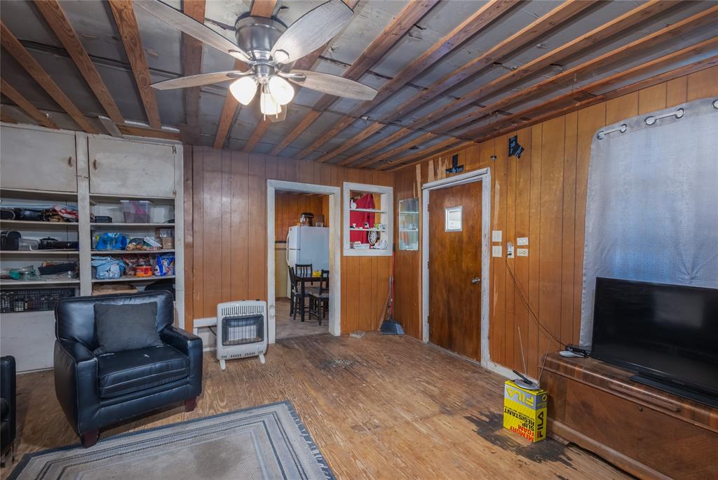 na - Commercial Sale