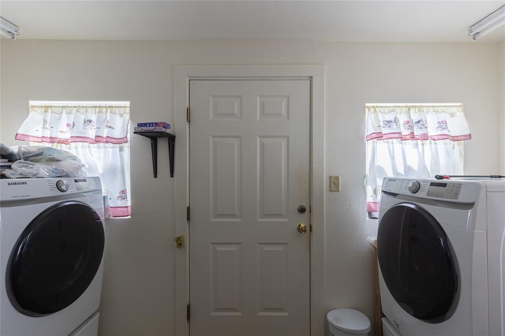 na - Commercial Sale