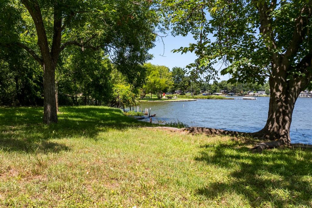 113 Shoreline Drive