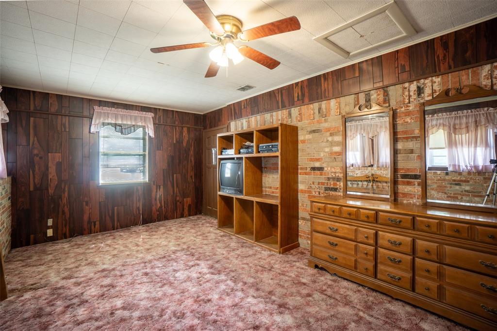 G DEL TORO - Residential