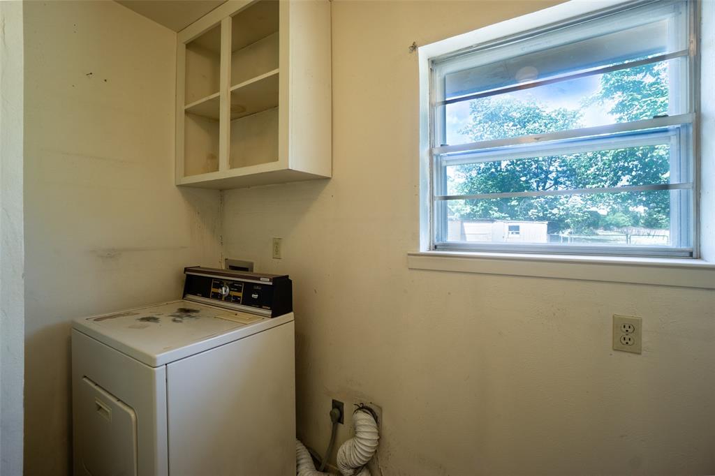 G DEL TORO - Residential